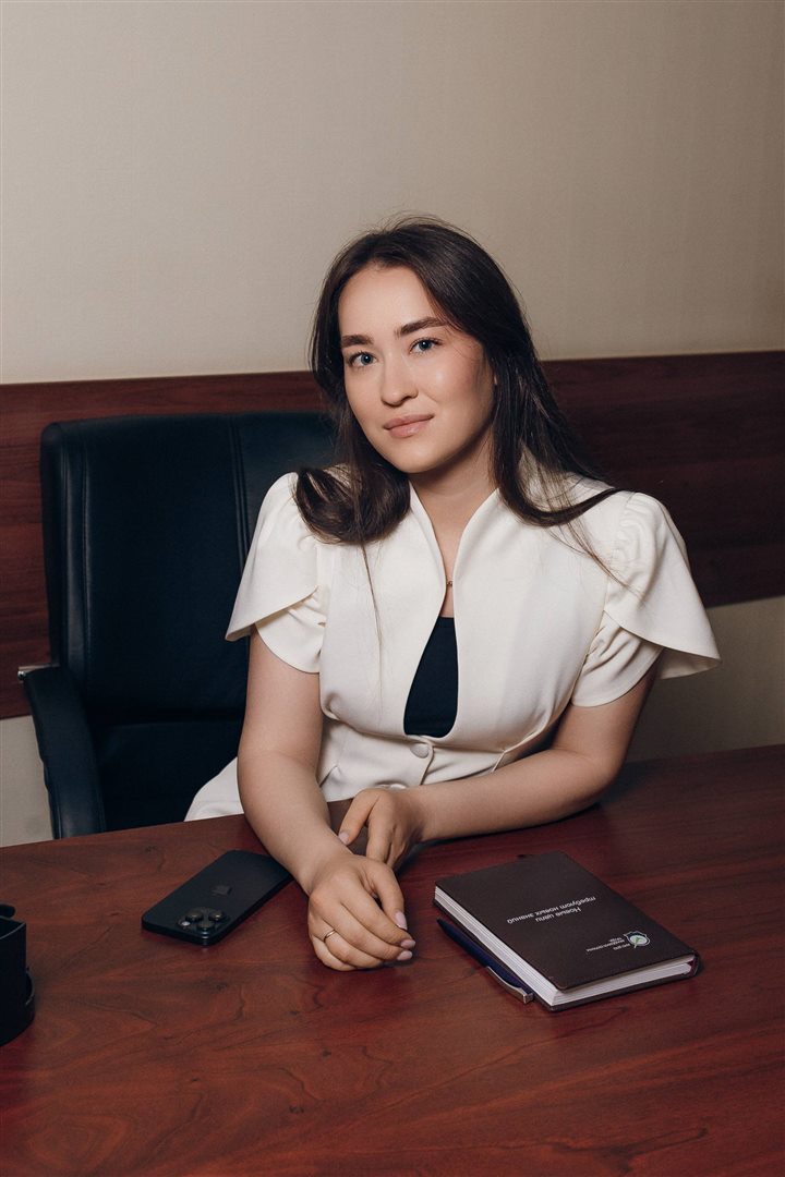 Ирина Сергеевна Васлуян, менеджер